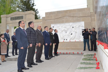 31 mart - Azərbaycanlıların Soyqırımı günü ilə ilə bağlı  ümumrayon anım mərasimi keçirilib