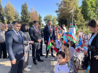 Ulu Öndər Heydər Əliyevin 100 illik yubleyi münasibətilə "Əbədi yaddaşlarda yaşayan lider" devizi ilə idman festivalı, yaradıcı gənclərin rəsm və əl işlərindən, o cümlədən kitablardan ibarət sərgi, istedadlı gənclərin iştirakı ilə konsert proqramı təşkil olundu