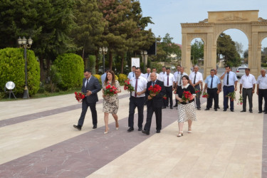 Ümummilli lider Heydər Əliyevin Azərbaycanda birinci dəfə siyasi hakimiyyətə gəlməsinin 53-cü ildönümü ilə əlaqədar tədbirlər keçirilib