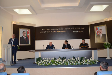 19.05.2025-ci il tarixdə Heydər Əliyev Mərkəzində Azərbaycan Respublikası Fövqəladə Hallar Nazirliyinin və Zərdab Rayon İcra Hakimiyyətinin birgə təşkilatçılığı ilə “Fövqəladə halların xəbərdar edilməsi sahəsində koordinasiyanın və birgə fəaliyyətin təşkili, eləcə də mövcud problemlər” mövzusunda seminar-müşavirə keçirilib
